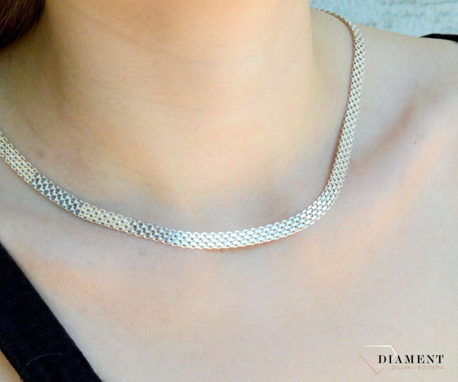 Srebrny naszyjnik damski 925 tasiemka 5,8 mm DIA-LAN-5990-925 5,8mm.  Efektowny splot, który przez swoją uniwersalną strukturę jest idealną bazą do rozmaitych wisiorków oraz dodatków. Idealny pomysł na oryginalny prezent (2).jpg